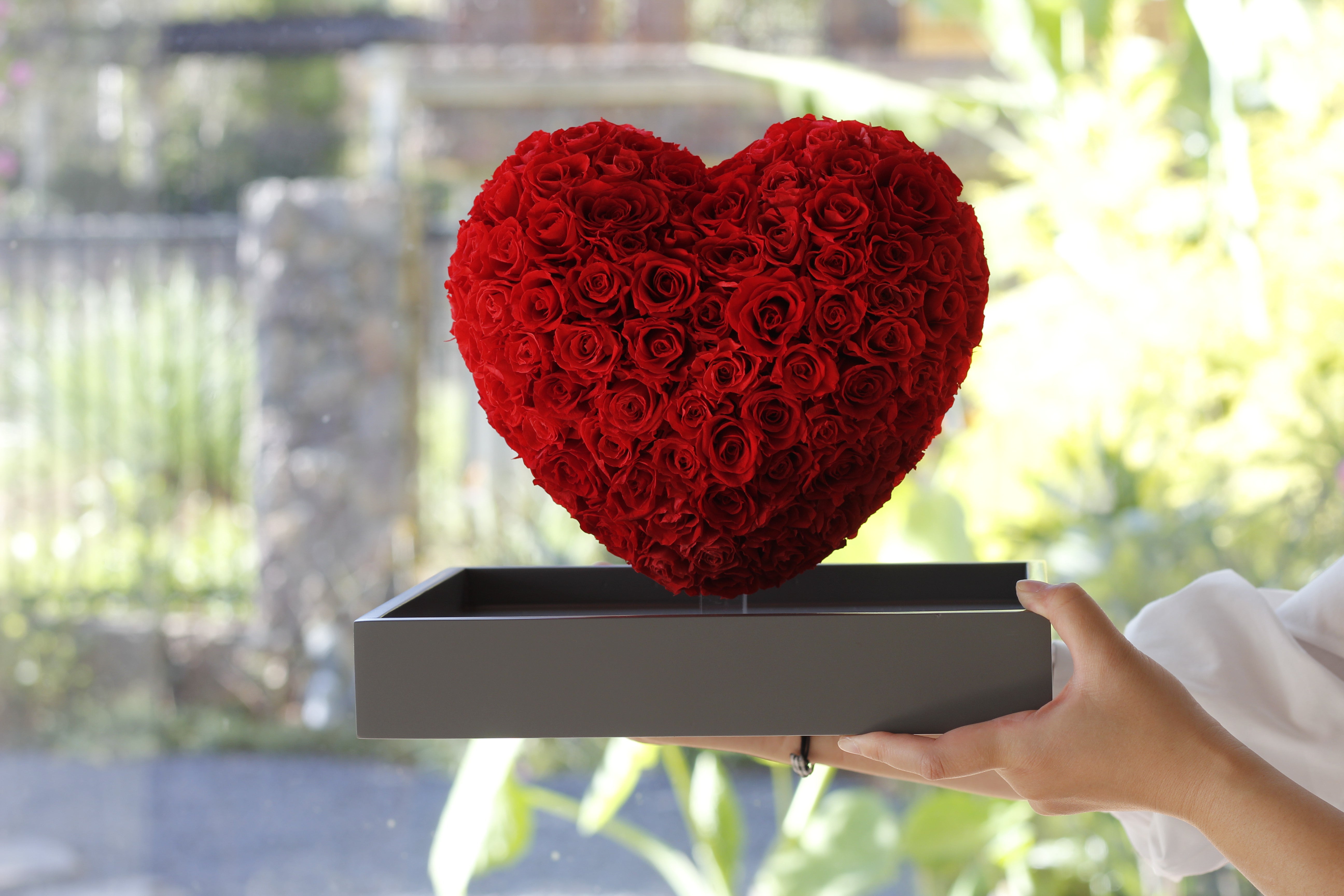 artificial-rose-gift-box